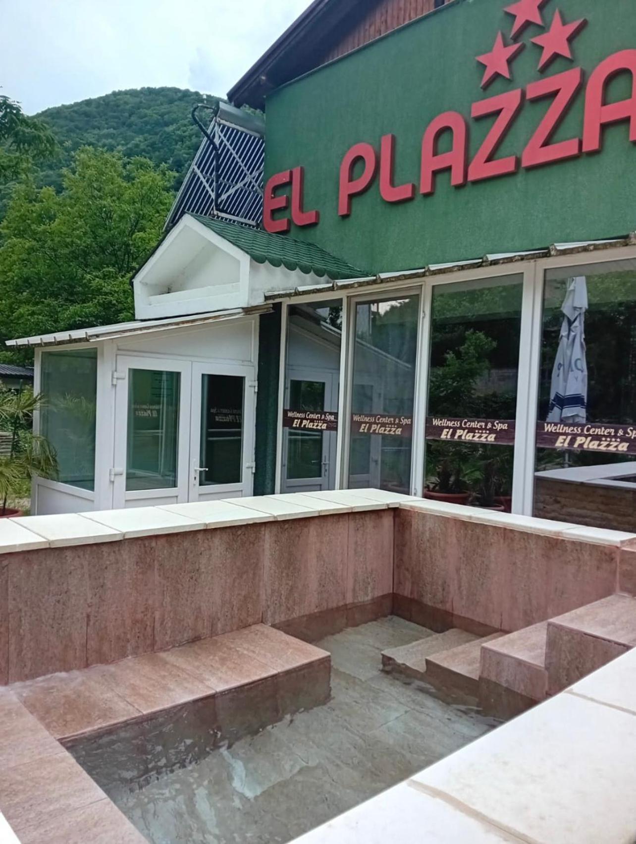 Pensiunea El Plazza Băile Herculane Eksteriør billede